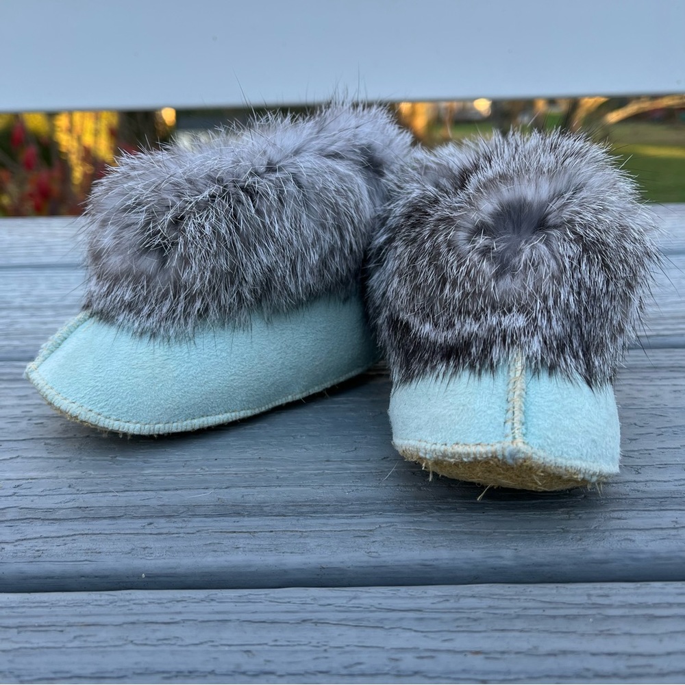 Baby Sheepskin Slippers - Picture 1 of 7